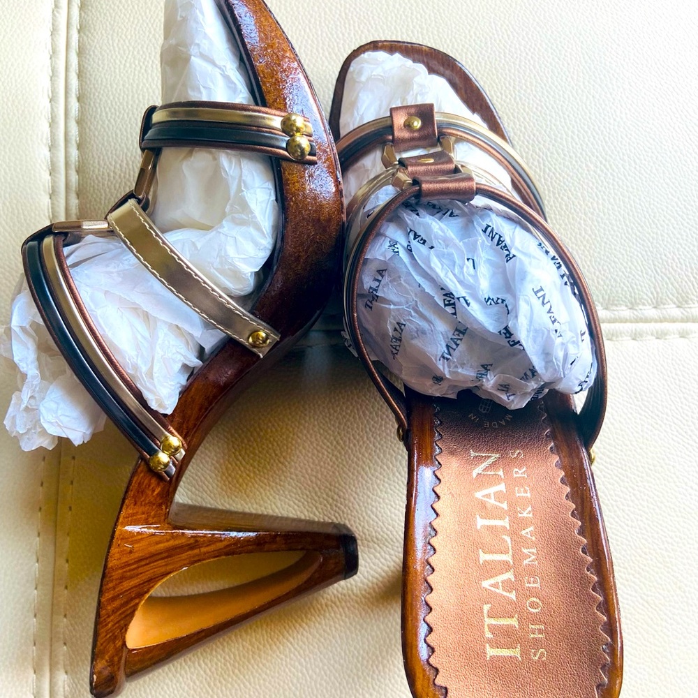 Brand New Never Been Worn Italian Shoemaker Mules